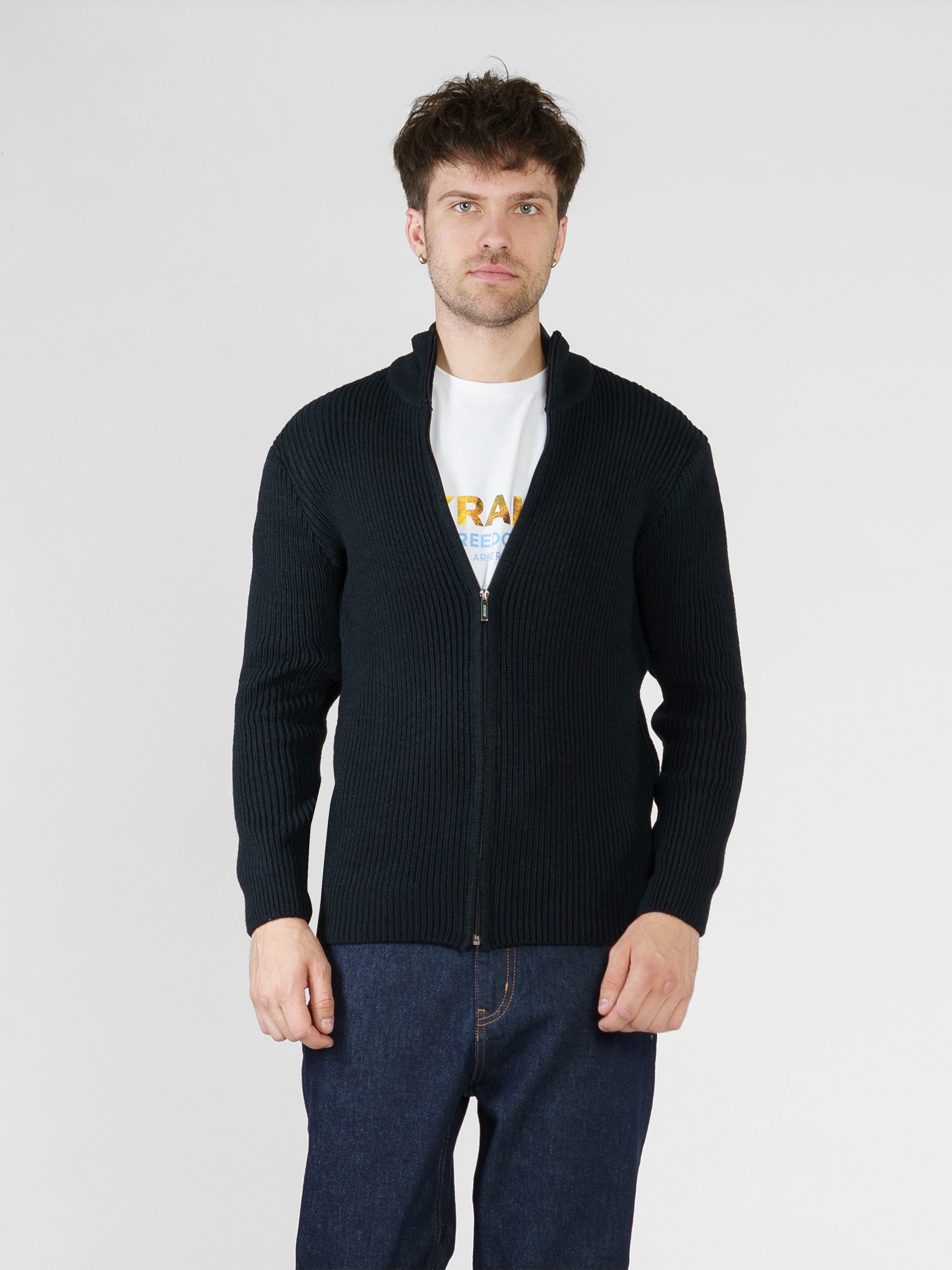 Stylish Men's Zipper Sweatshirt - Perfect for Every Occasion CA1M10.34.02