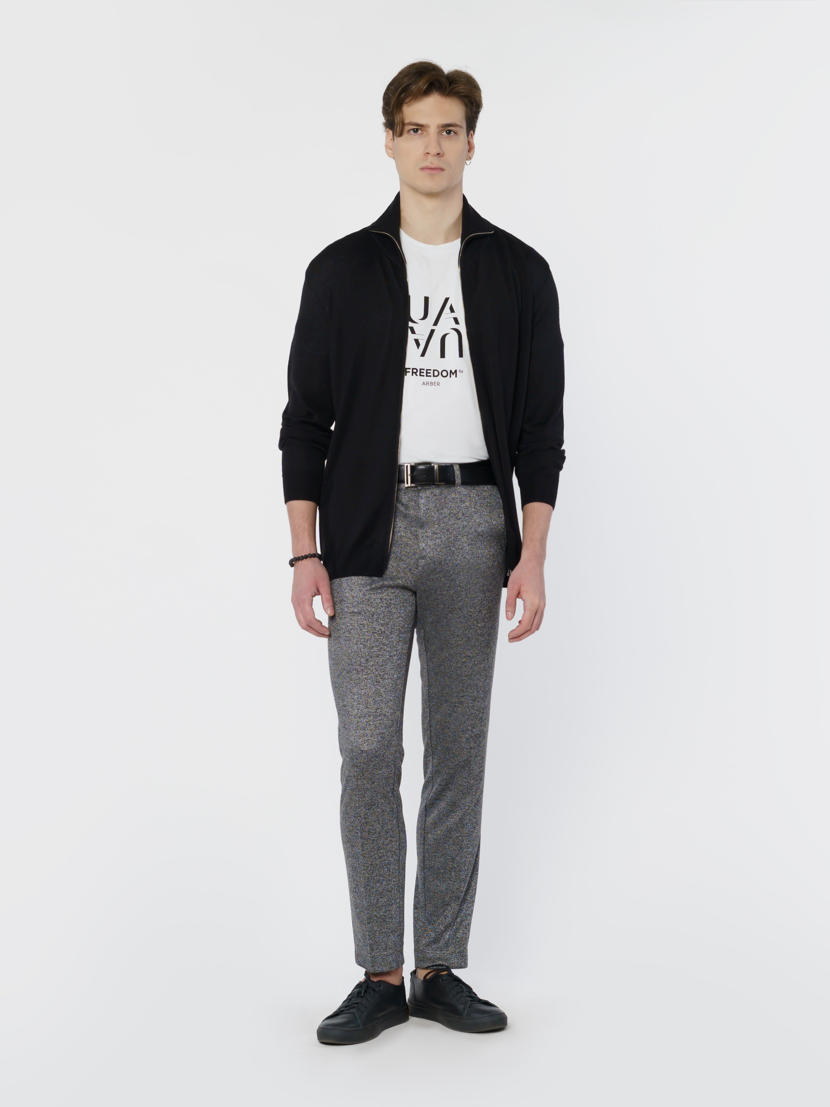 Premium Zip-Up Men's Sweatshirt - Stylish and Comfortable Fit CA1M10.17.02