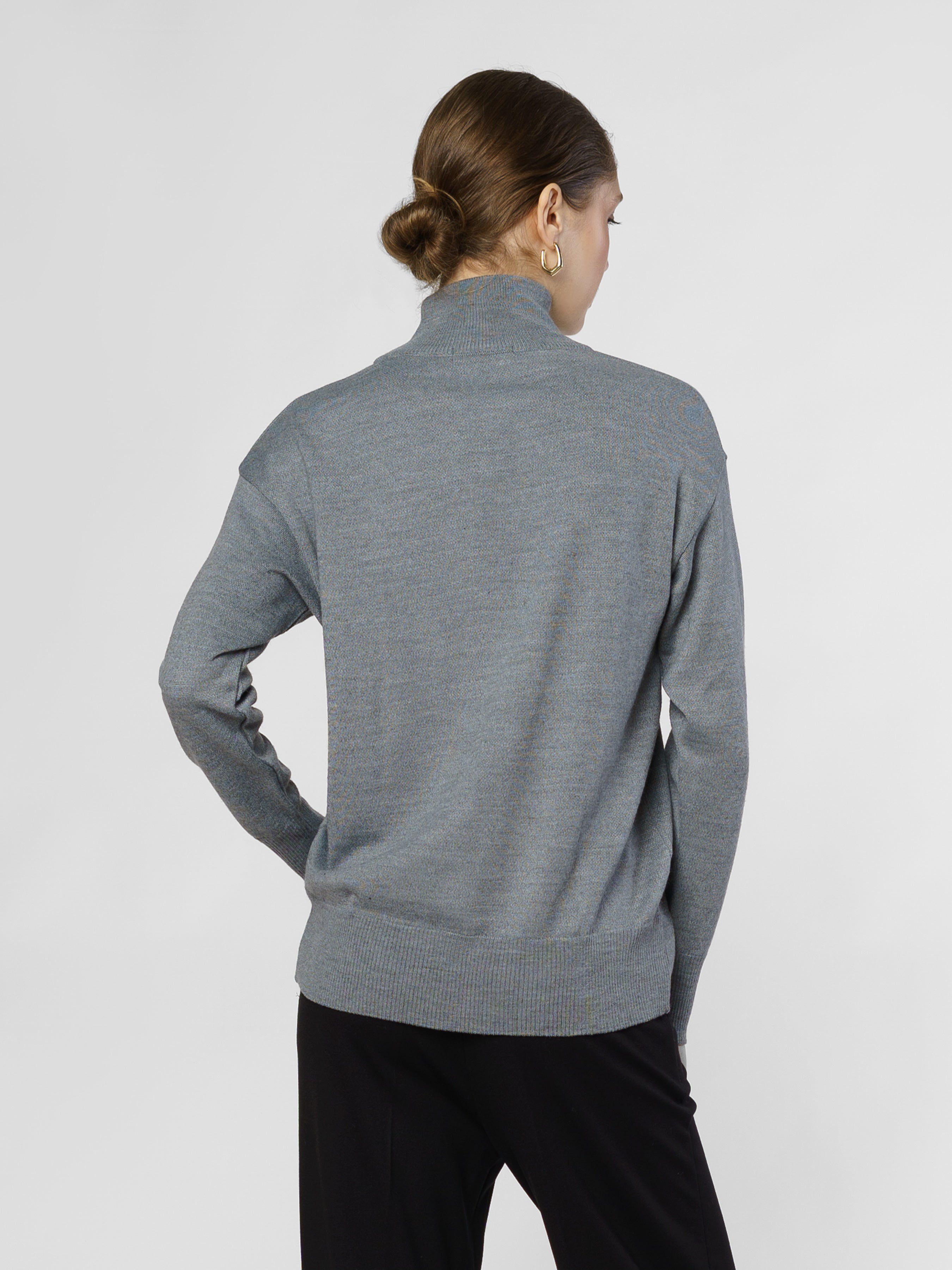 Women's Gray Acrylic Sweater