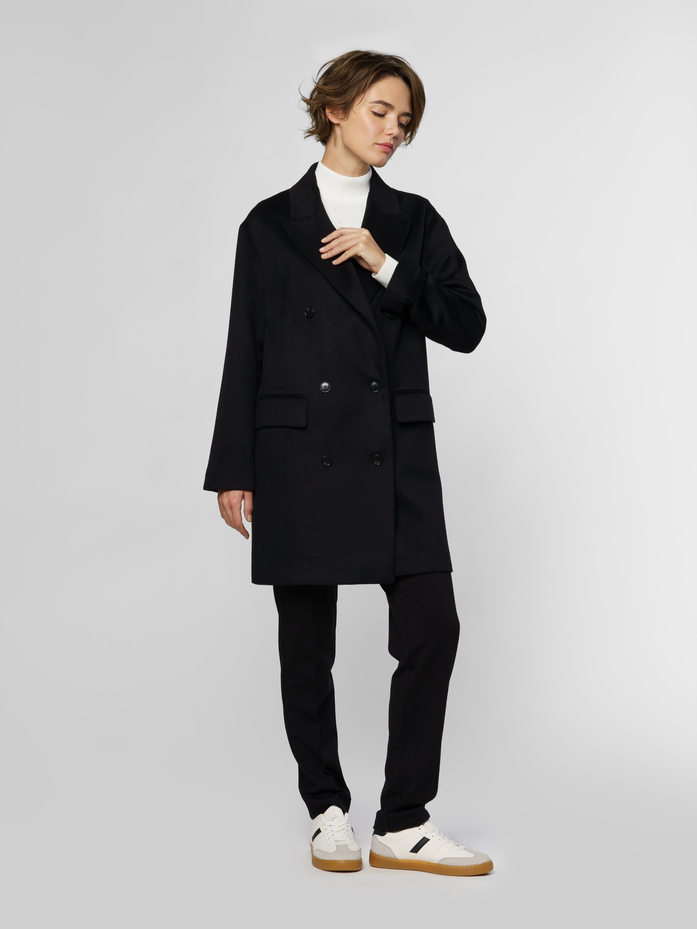 Women's Black Wool Coat CA1W07.06.02