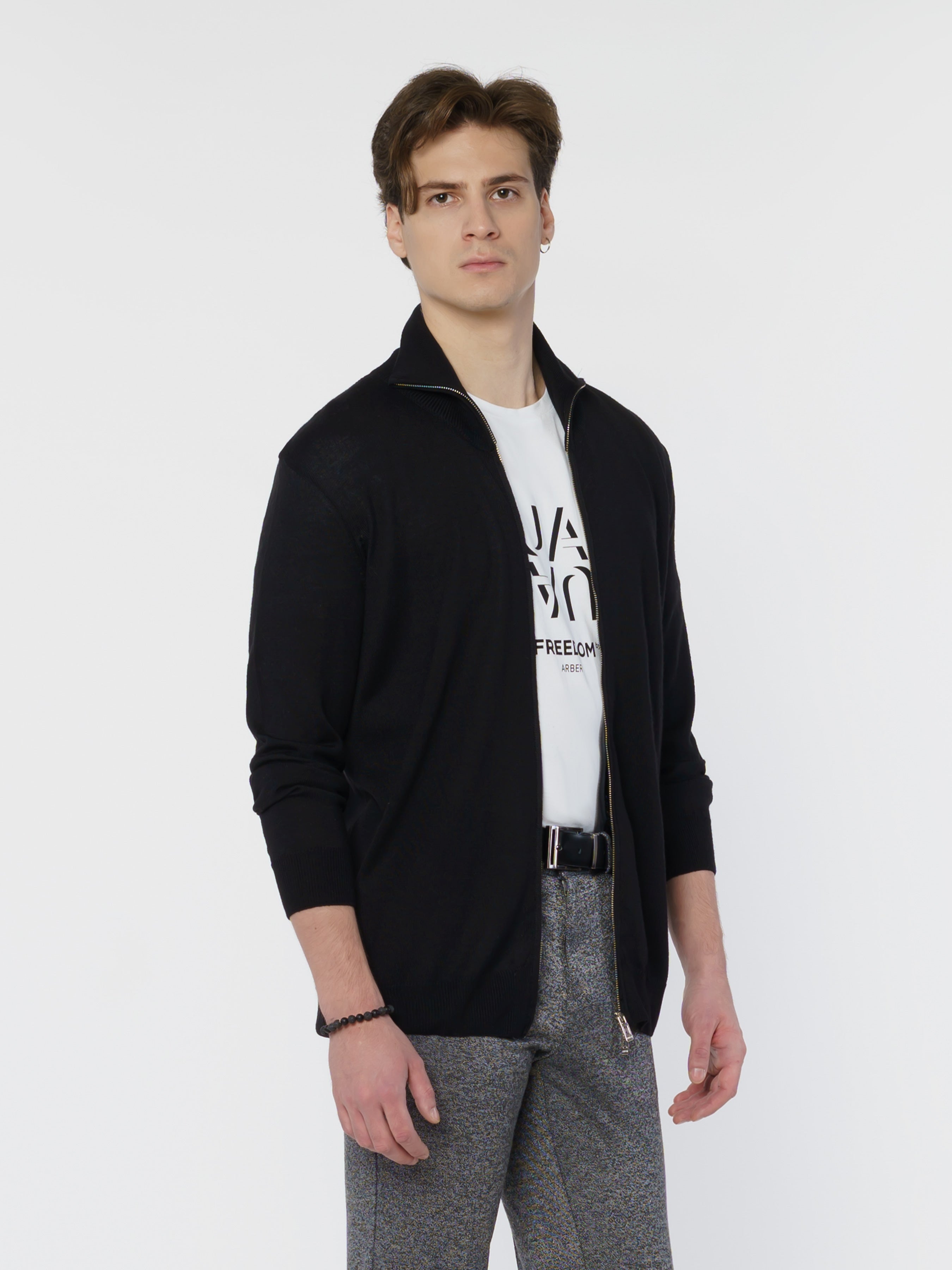 Premium Zip-Up Men's Sweatshirt - Stylish and Comfortable Fit CA1M10.17.02