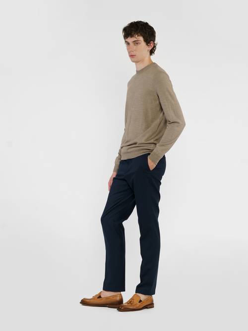 Soft Beige Merino Wool Men's Sweater for Ultimate Comfort