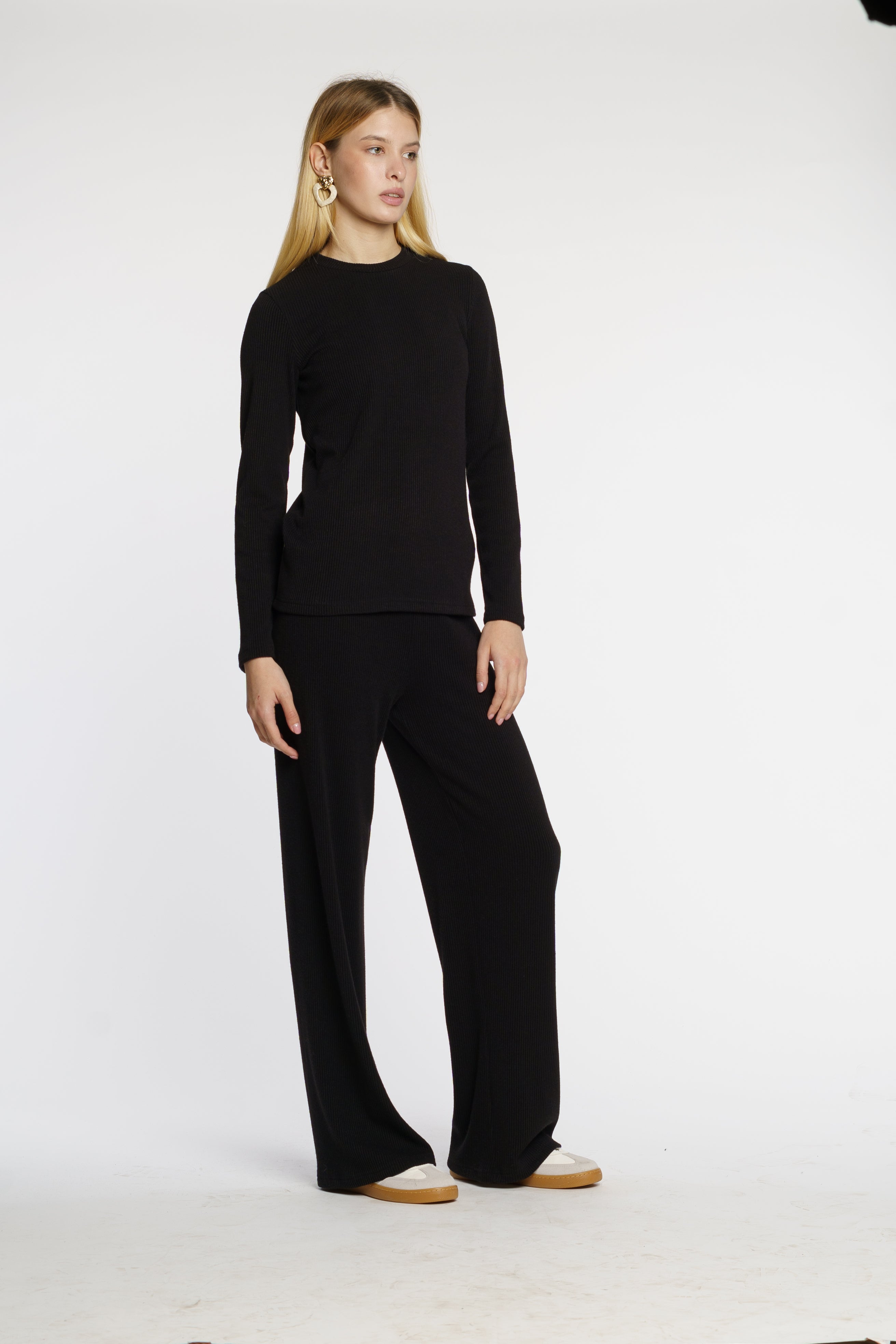 Black Long Sleeve T-Shirt CA1W17.01.02